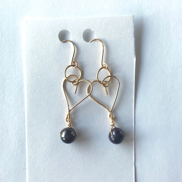 Heart Earrings with Tahitian Pearls - Picture 1 of 1